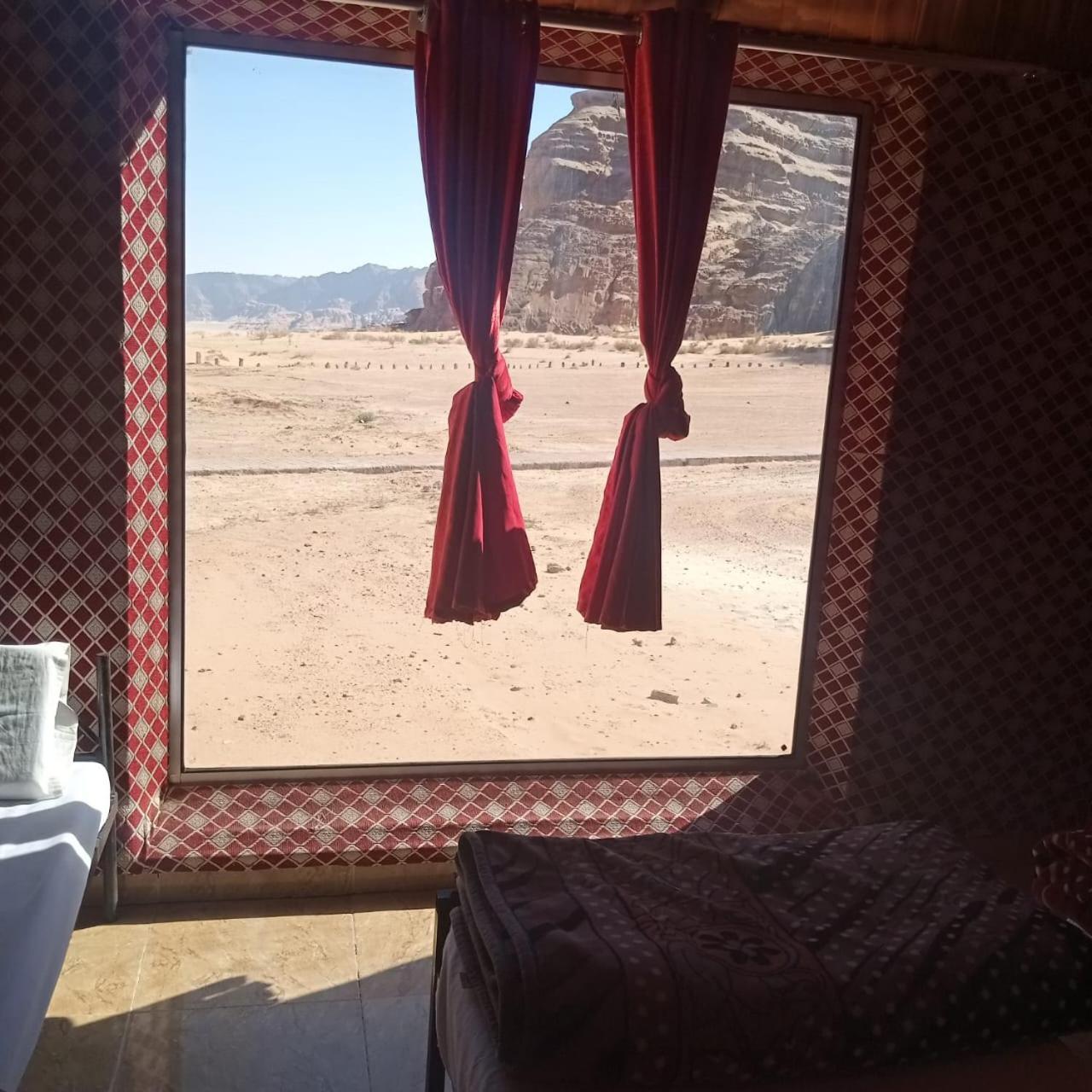 Sunrise Luxury Camp Hotel Wadi Rum Buitenkant foto