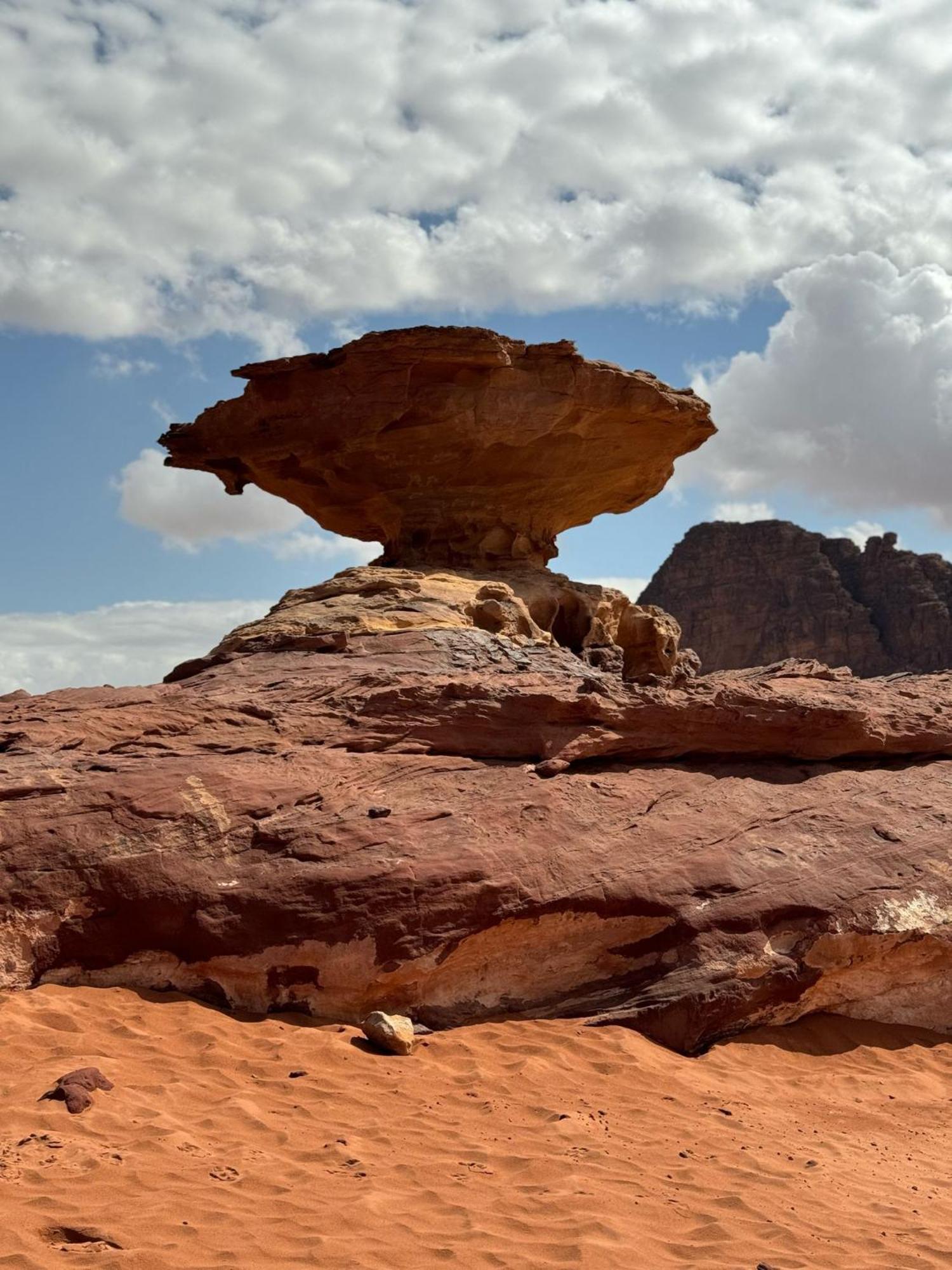Sunrise Luxury Camp Hotel Wadi Rum Buitenkant foto