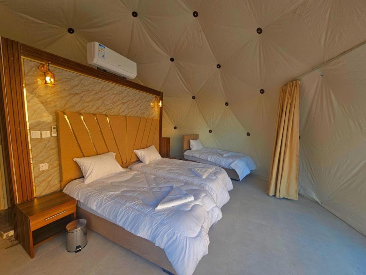 Sunrise Luxury Camp Hotel Wadi Rum Buitenkant foto