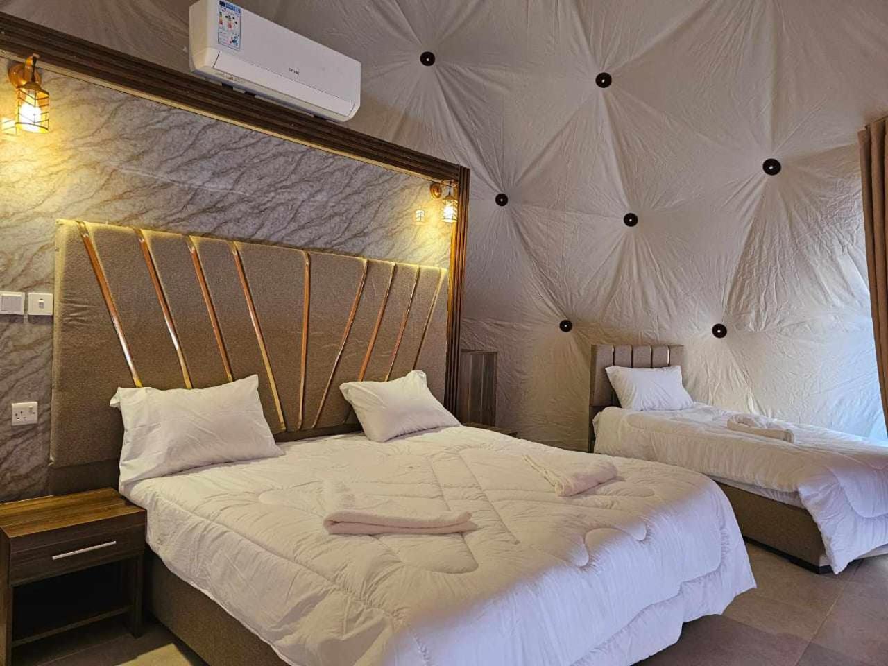Sunrise Luxury Camp Hotel Wadi Rum Buitenkant foto